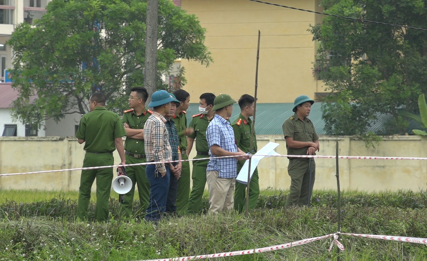 CƯỠNG CHẾ THU HỒI ĐẤT DỰ ÁN KHU TRUNG TÂM VĂN HÓA THỂ THAO VÀ ĐIỂM DÂN CƯ XÃ CẨM ĐOÀI